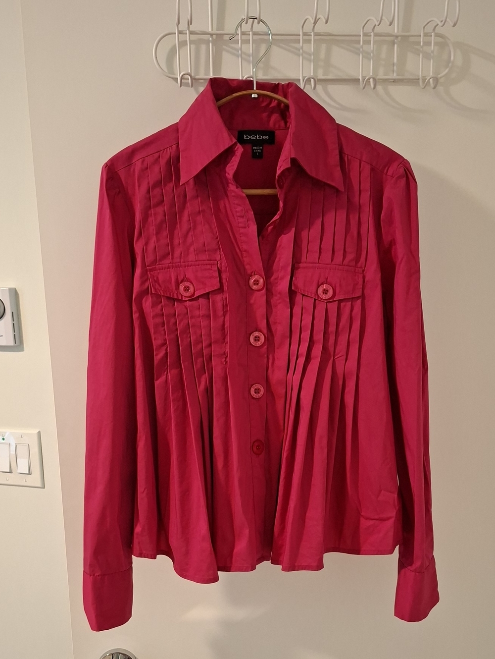 Vintage Y2K Bebe Fuchsia Pleated Cotton Point-collar Feminine Blouse (Size S)